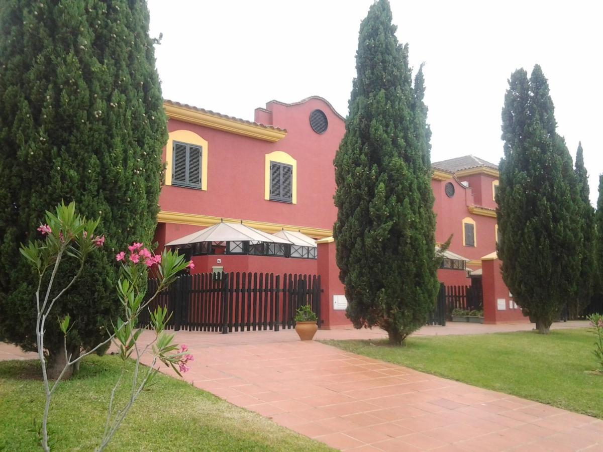 Olhando Um Campo De Golf Islantilla Exterior foto